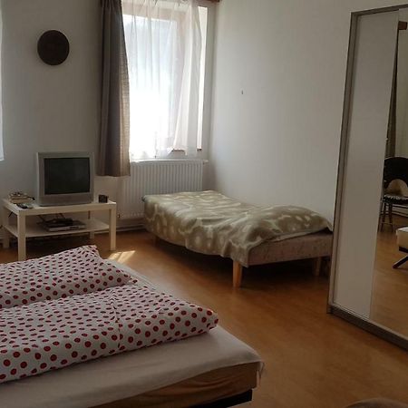 Petra Apartmanok ヴェラム エクステリア 写真