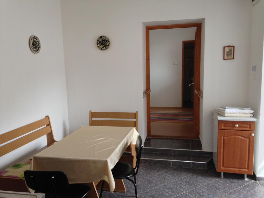 Petra Apartmanok ヴェラム 部屋 写真